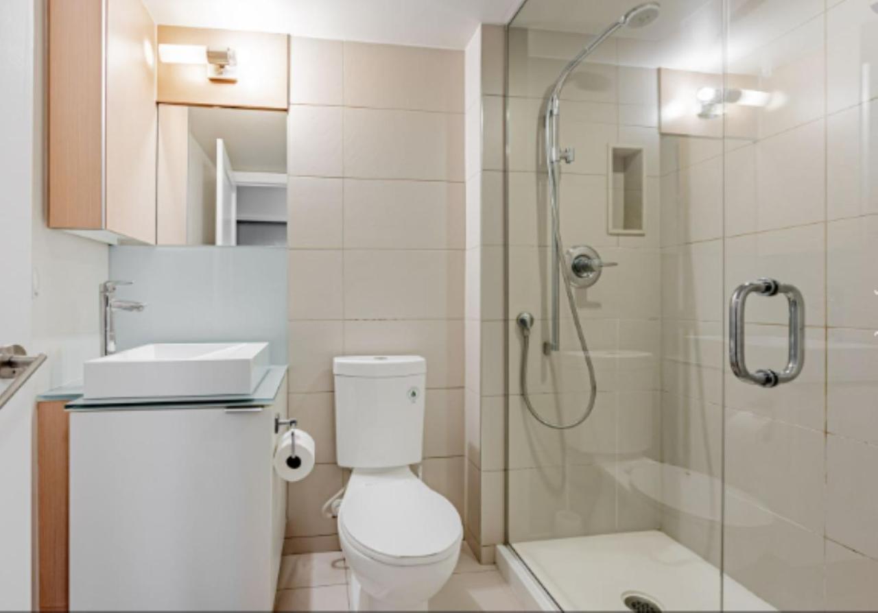 Executive 2 Beds Near Cn Tower, Rogers Centre, Scotia Area, Business District, Entertainment District, Lakeshore Toronto Bagian luar foto