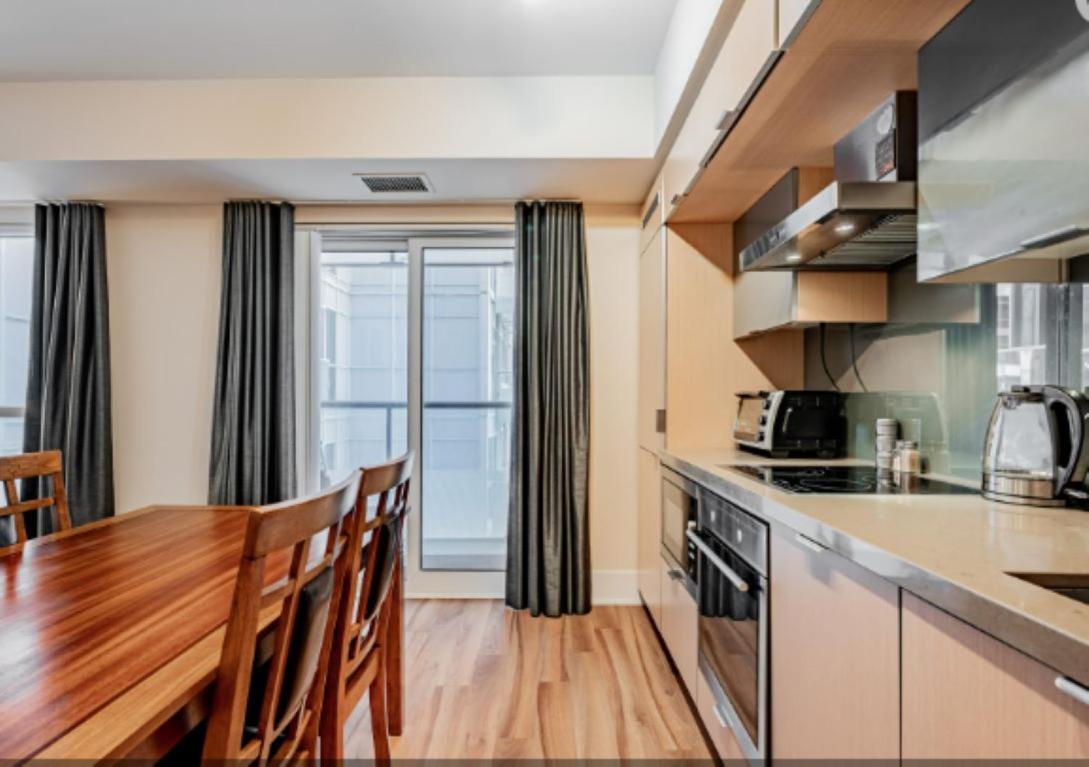 Executive 2 Beds Near Cn Tower, Rogers Centre, Scotia Area, Business District, Entertainment District, Lakeshore Toronto Bagian luar foto